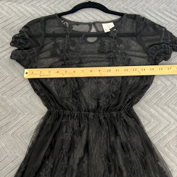 Forever 21 Black Lace Embroidered Midi Dress - Picture 7 of 9